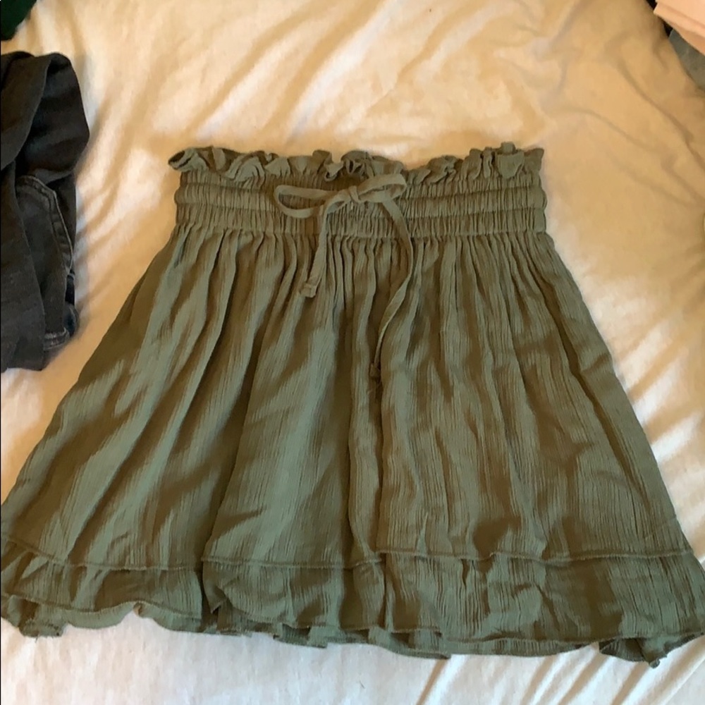 Green flowy mini skirt